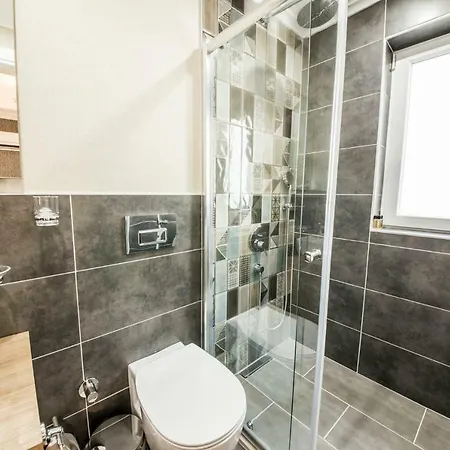 Dekatria Rooms&aparts 3*